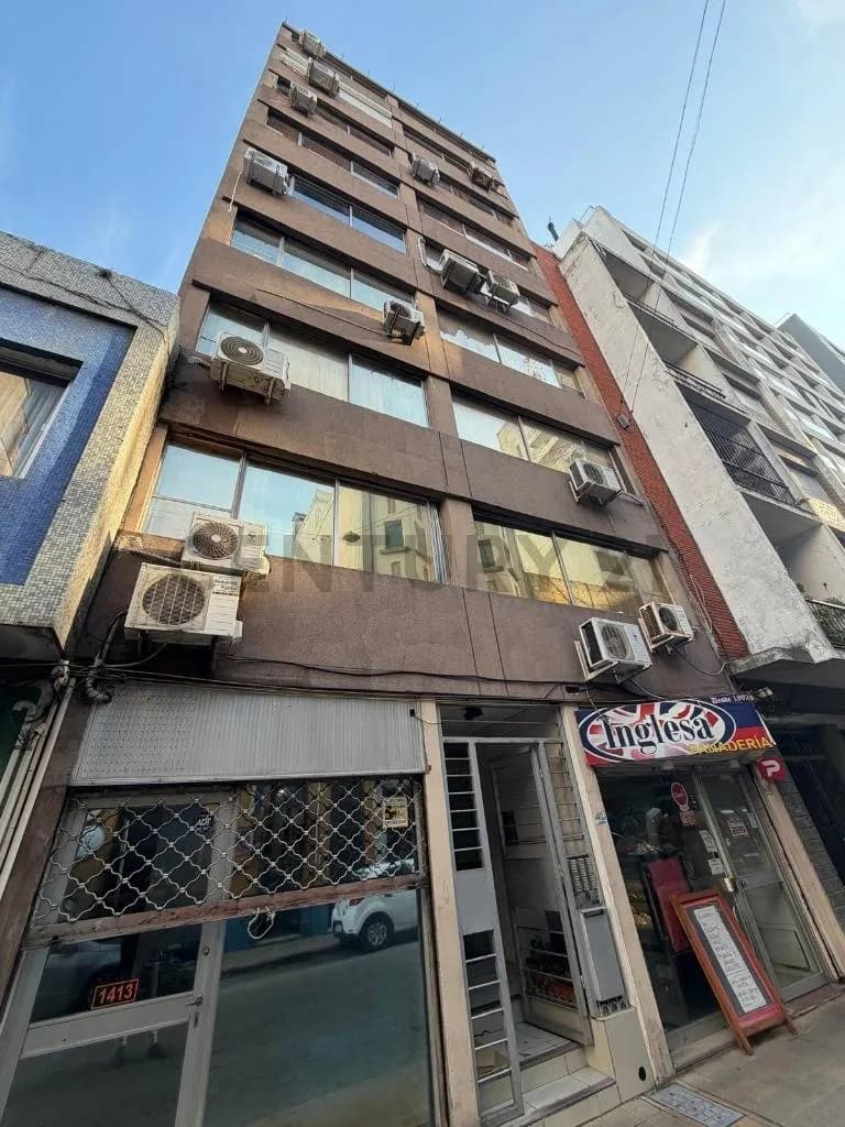 Local Comercial de 30m² en Alquiler en Centro, Montevideo