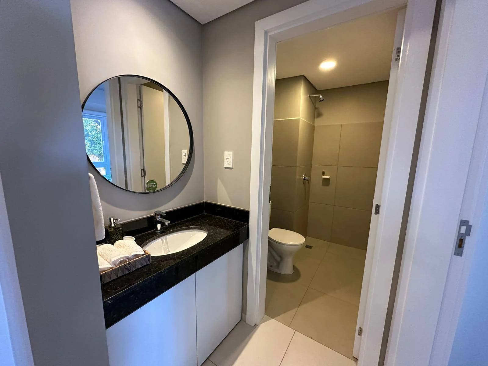 Apartment for sale with parking in Barrio América - Image 3