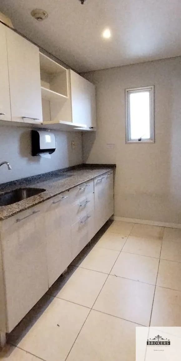 Local Comercial de 215m² en Alquiler en Ycuá Satí, Asunción