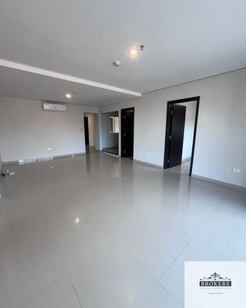 3-Bedroom Apartment for Sale in Las Lomas (Carmelitas), Asunción - Image 4