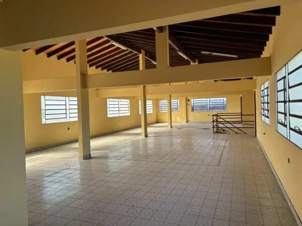 Commercial Space of 562m² for Sale in San Vicente, Asunción - Image 10