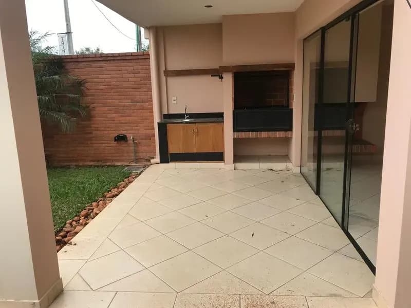 3-Bedroom House for Sale in Campo Grande, Asunción - Image 6