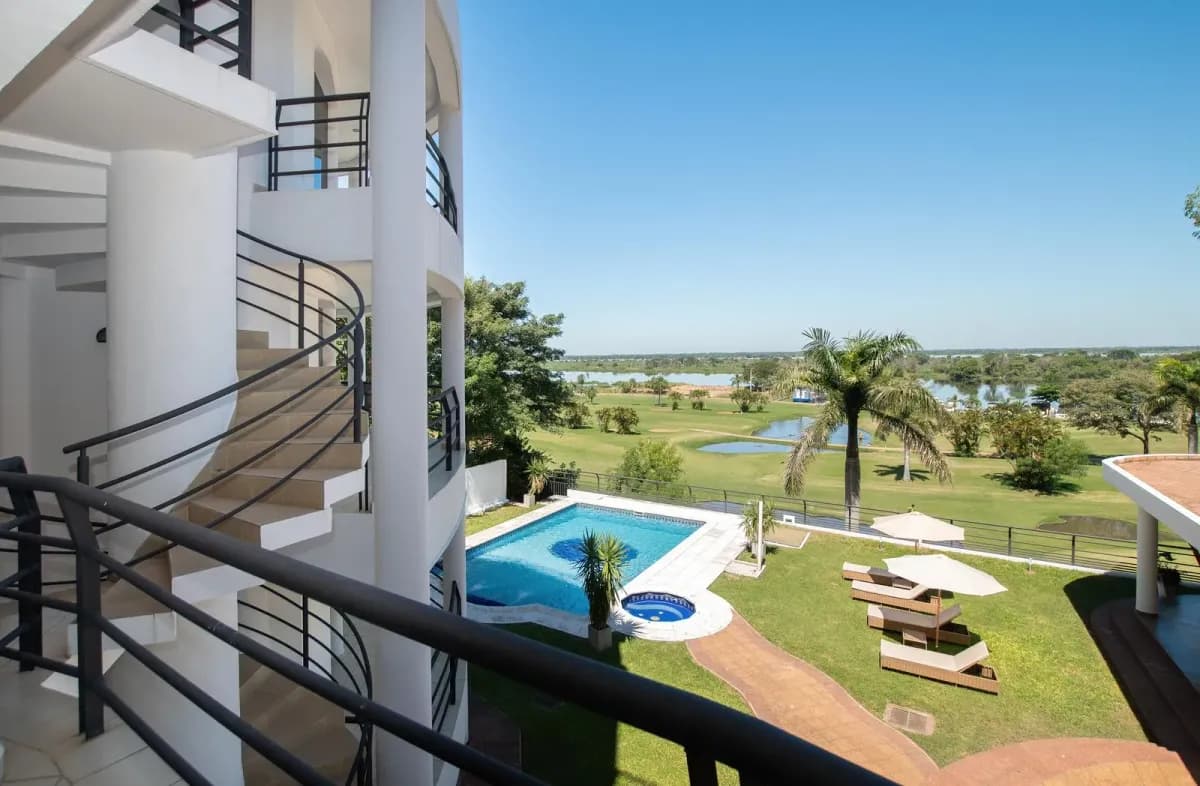 Retail Space of 2,627m² for Sale in Parques del Yatch, Lambaré - Image 17