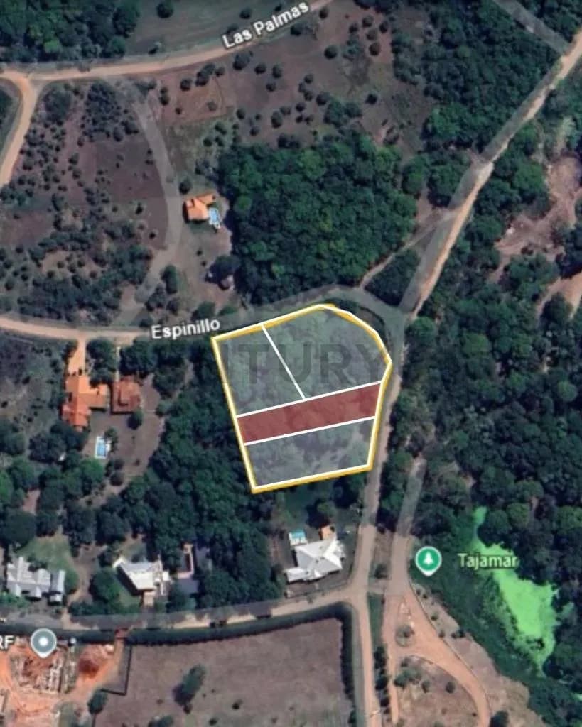 Terreno de 1.312m² à Venda em Surubi´i, Mariano Roque Alonso - Image 1