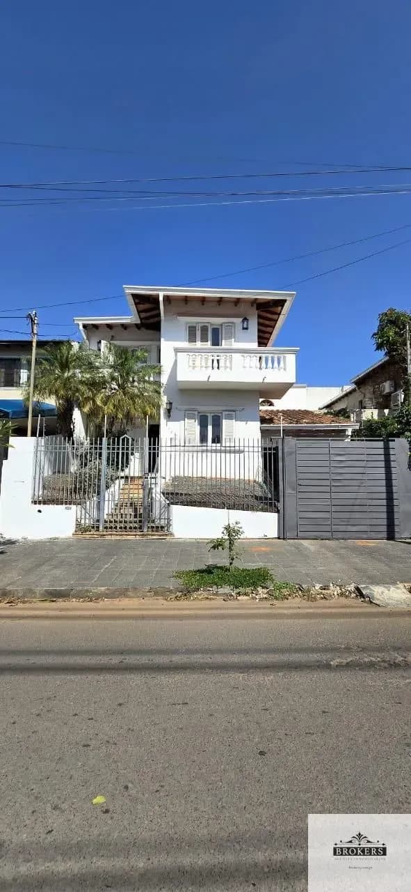 3-Bedroom House for Sale in Mariscal López, Asunción - Image 2
