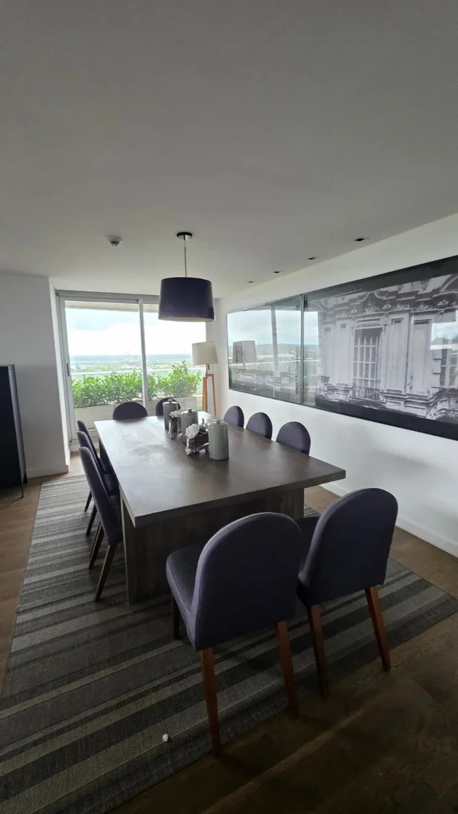 Rental of a 4-bedroom semi-apartment in Palacio de los Patos, 334m², in Mburucuyá, Asunción