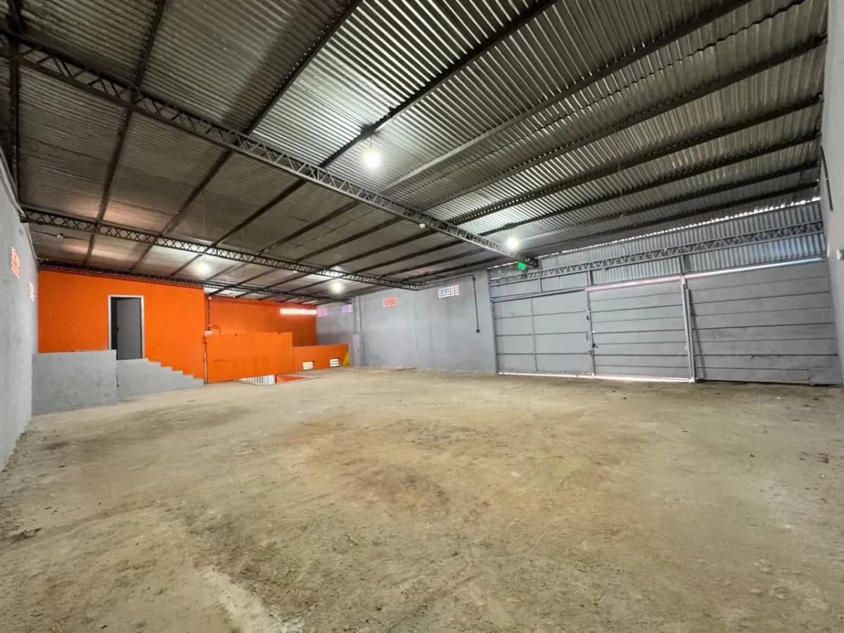Espaço Comercial de 400m² para Aluguel em San Pablo, Assunção - Image 7
