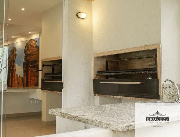 1-Bedroom Apartment for Rent in Mariscal López, Lambaré - Image 4