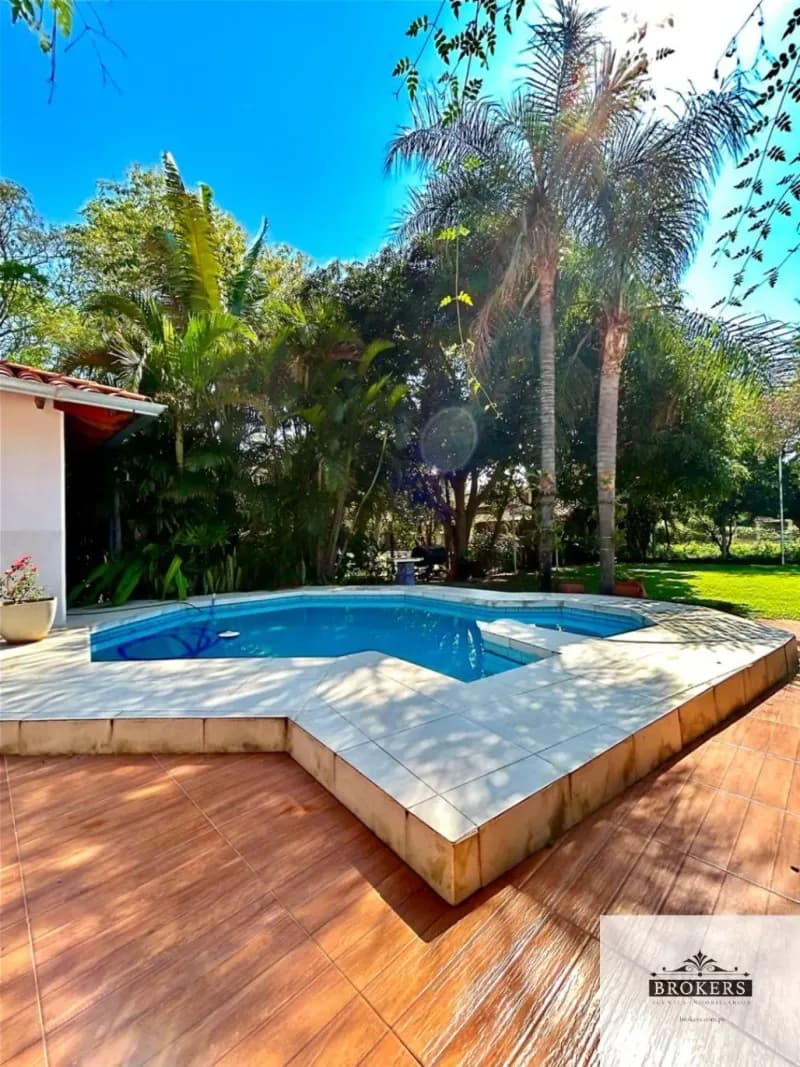 Casa de 4 quartos para Aluguel em Ypacaraí - Image 4