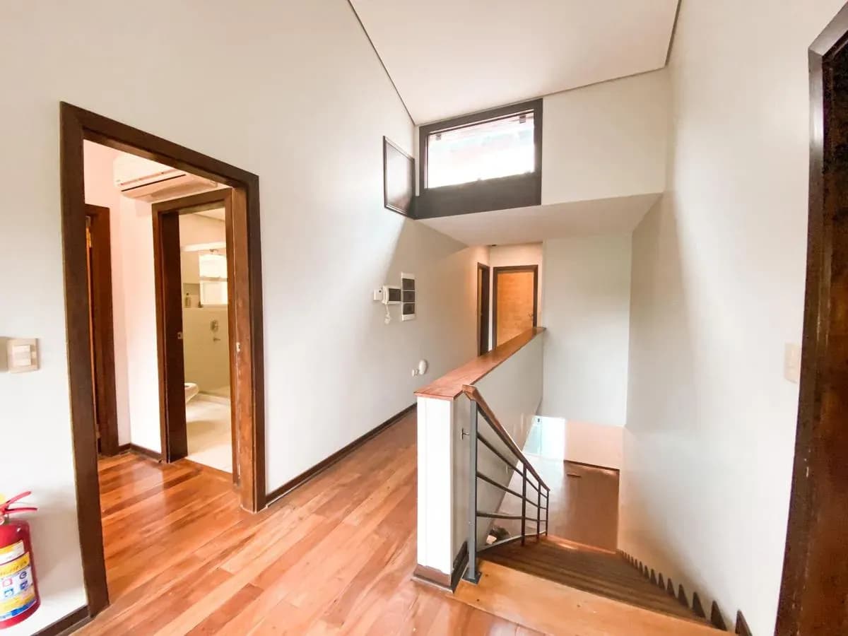 Casa de 4 quartos à Venda em Assunção - Image 10