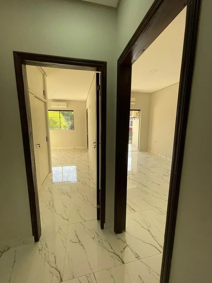 Casa de 3 quartos à Venda em Orilla del Campo Grande, Fernando de la Mora - Image 12
