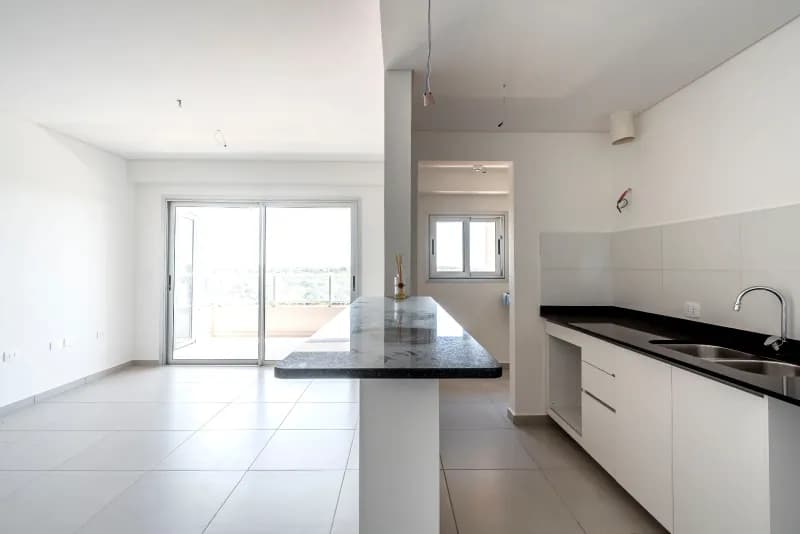 Apartment for sale with garage in Mcal. Estigarribia - Image 3