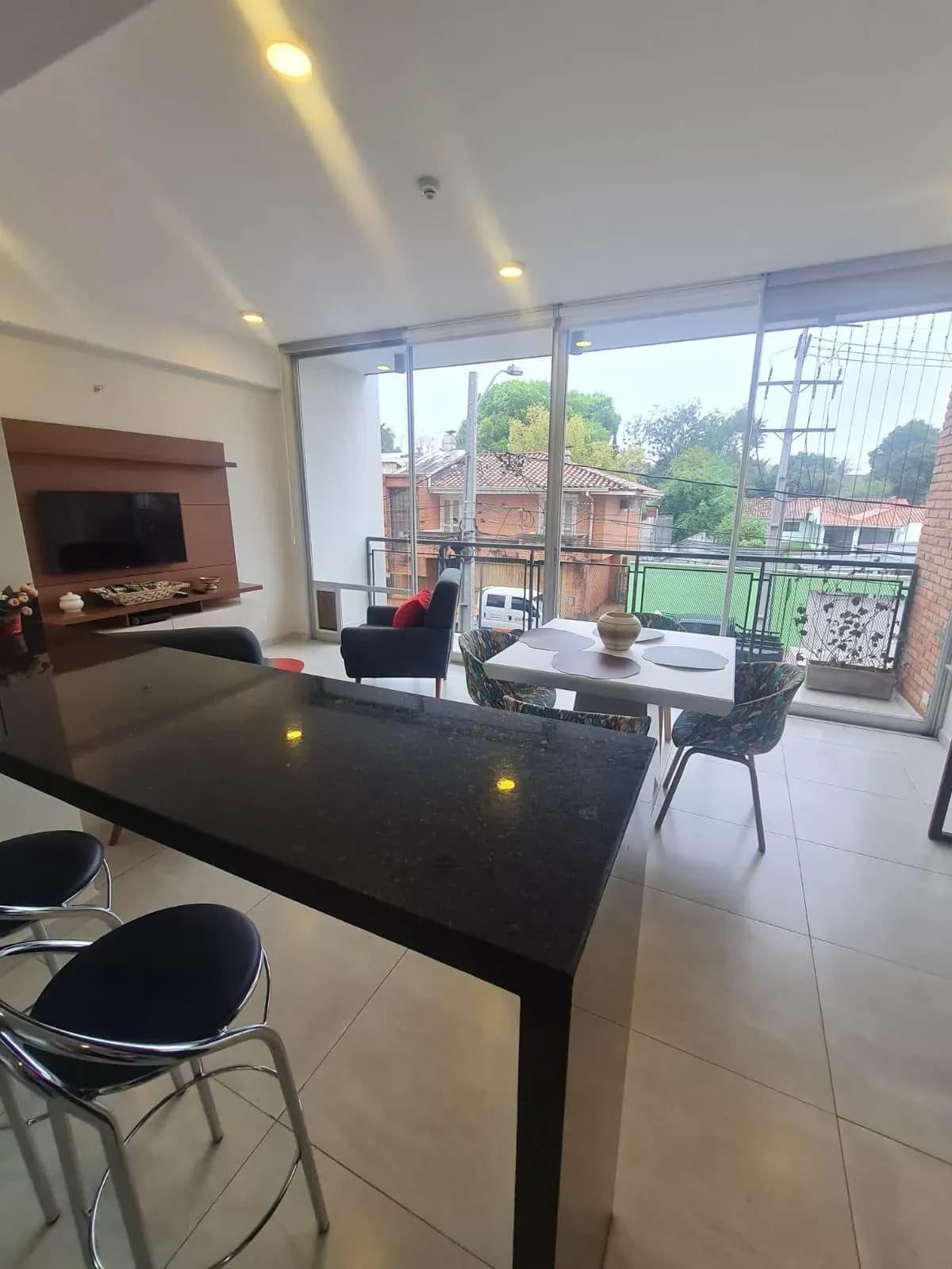 Departamento de 2 dormitorios en Alquiler en Recoleta, Asunción - Image 6