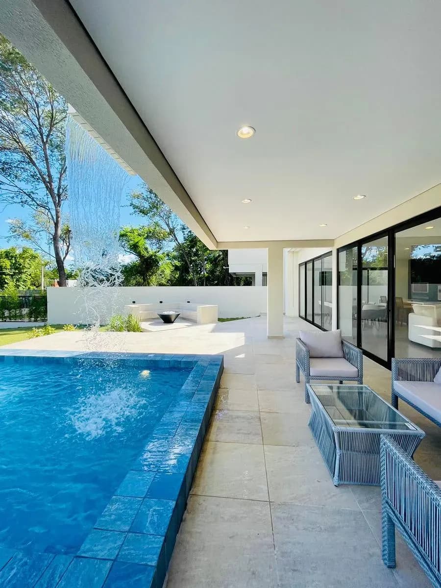 Casa de 4 dormitorios en Venta en San Bernardino - Image 11