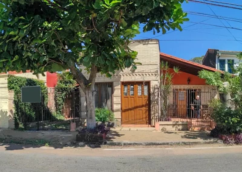 Casa de 3 dormitorios en Venta en Tembetary, Asunción - Image 2
