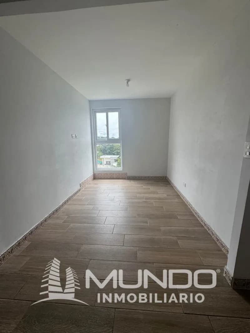 Departamento de 2 dormitorios, 68m², en Alquiler en Fraijanes - Image 2