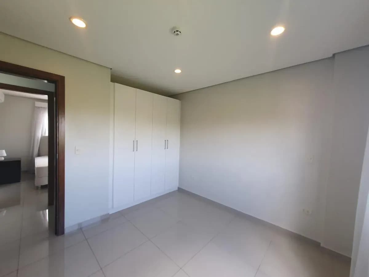 3-Bedroom Apartment for Sale in Santisima Trinidad, Asunción - Image 13