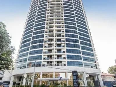 Departamento de 4 dormitorios en Venta en Ycuá Satí, Asunción - Image 7