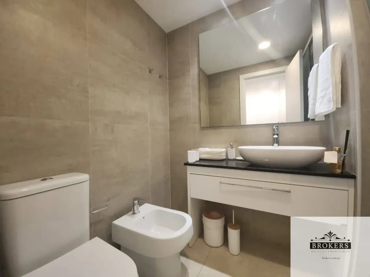 Apartamento de 2 dormitórios para Aluguel em Madame Lynch, Assunção - Image 17