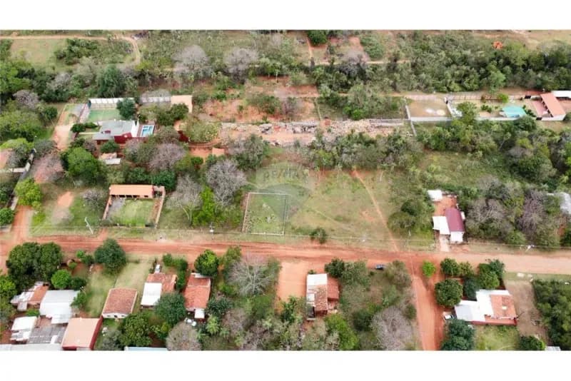 Terreno de 1,870m² en Venta en Valle Pucú, Areguá - Image 5
