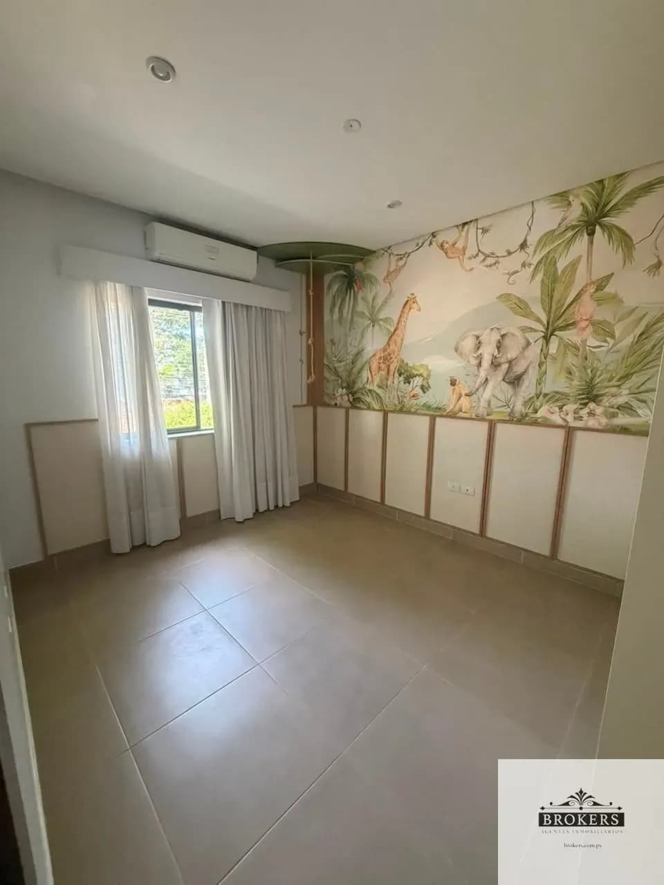 Casa de 3 dormitorios en Alquiler en Primer Barrio, Luque - Image 4