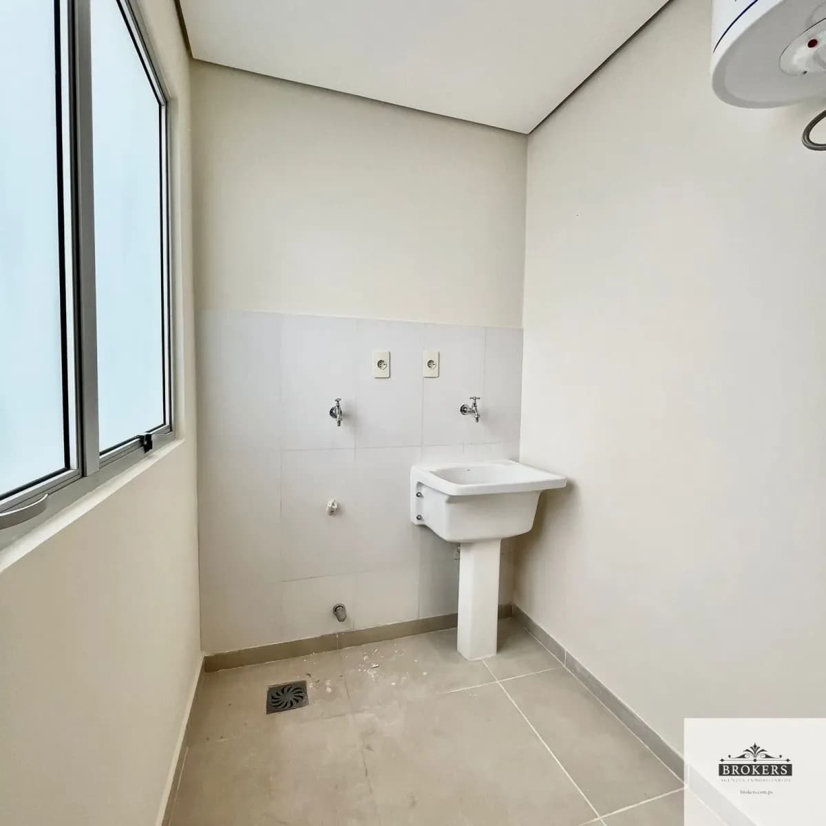2-Bedroom Apartment for Rent in Mariscal López, Lambaré - Image 9