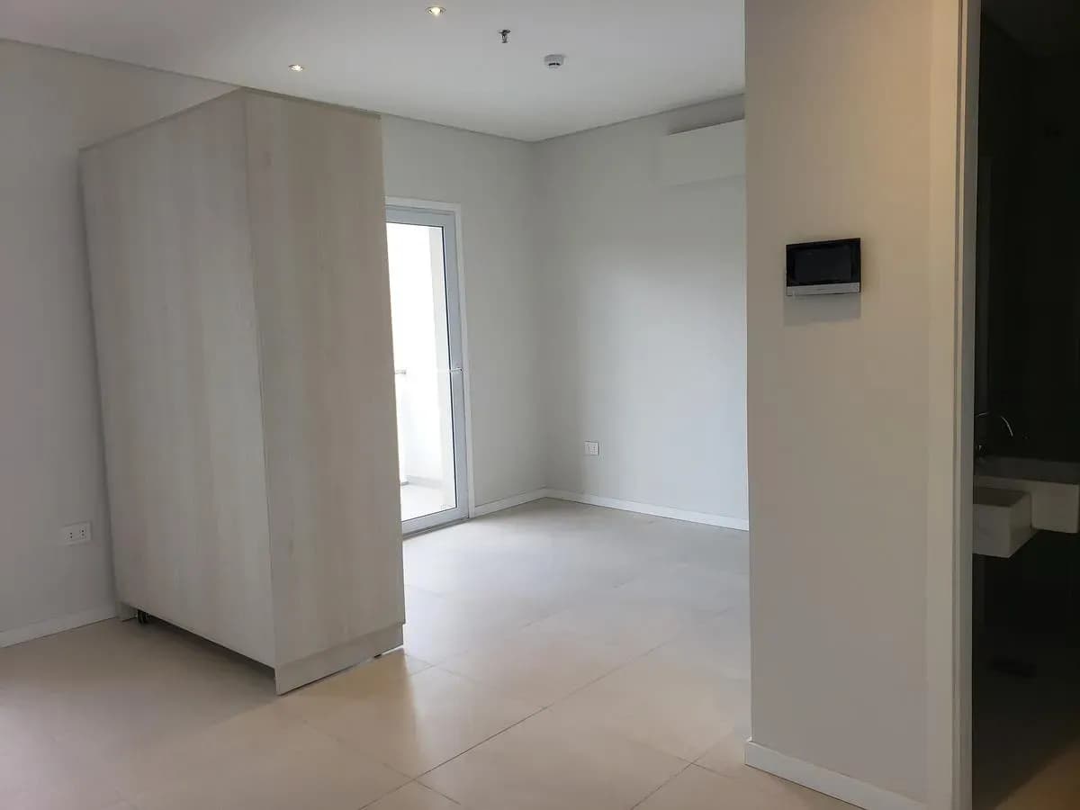 1 Bedroom Apartment for Sale in Gral. Bernardino Caballero, Lambaré - Image 2