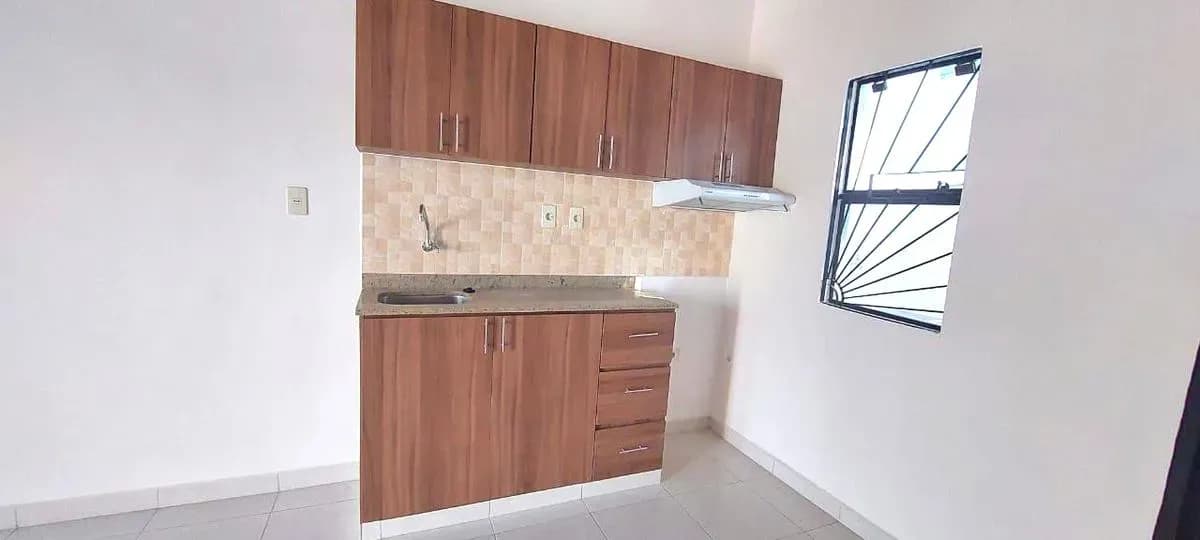 Casa de 2 dormitorios en Venta en Monseñor Bogarín, Mariano Roque Alonso - Image 10