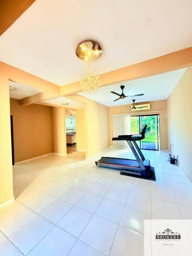 3-Bedroom House for Sale in Campo Grande, Luque - Image 4