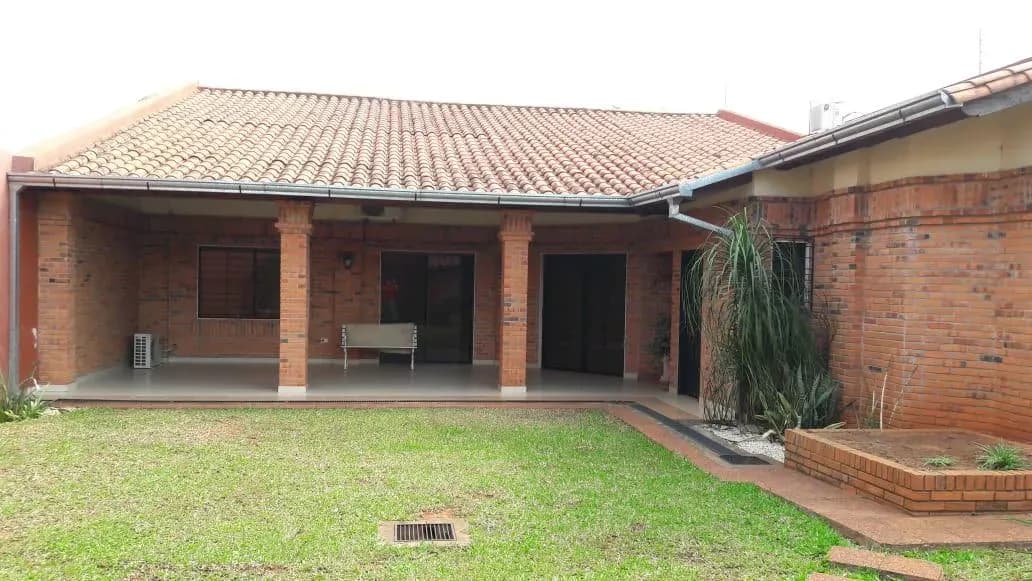 3-Bedroom House for Sale in Laguna Satí, Fernando de la Mora