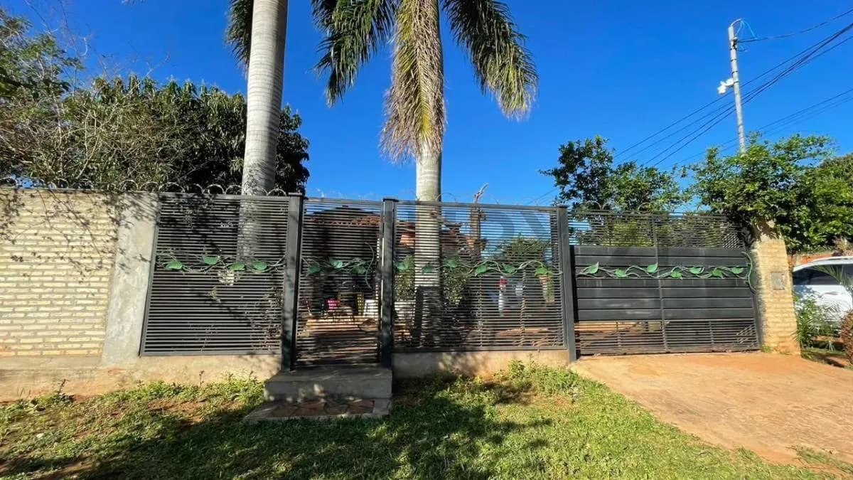 Casa de 3 dormitorios en Venta en Luque
