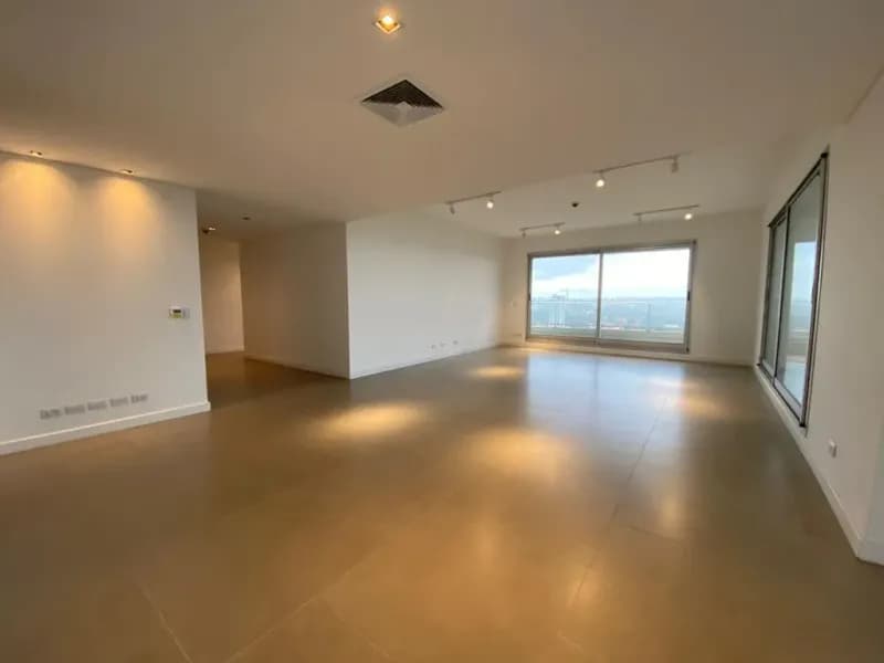 4-Bedroom Apartment for Rent in Mburucuyá, Asunción - Image 2