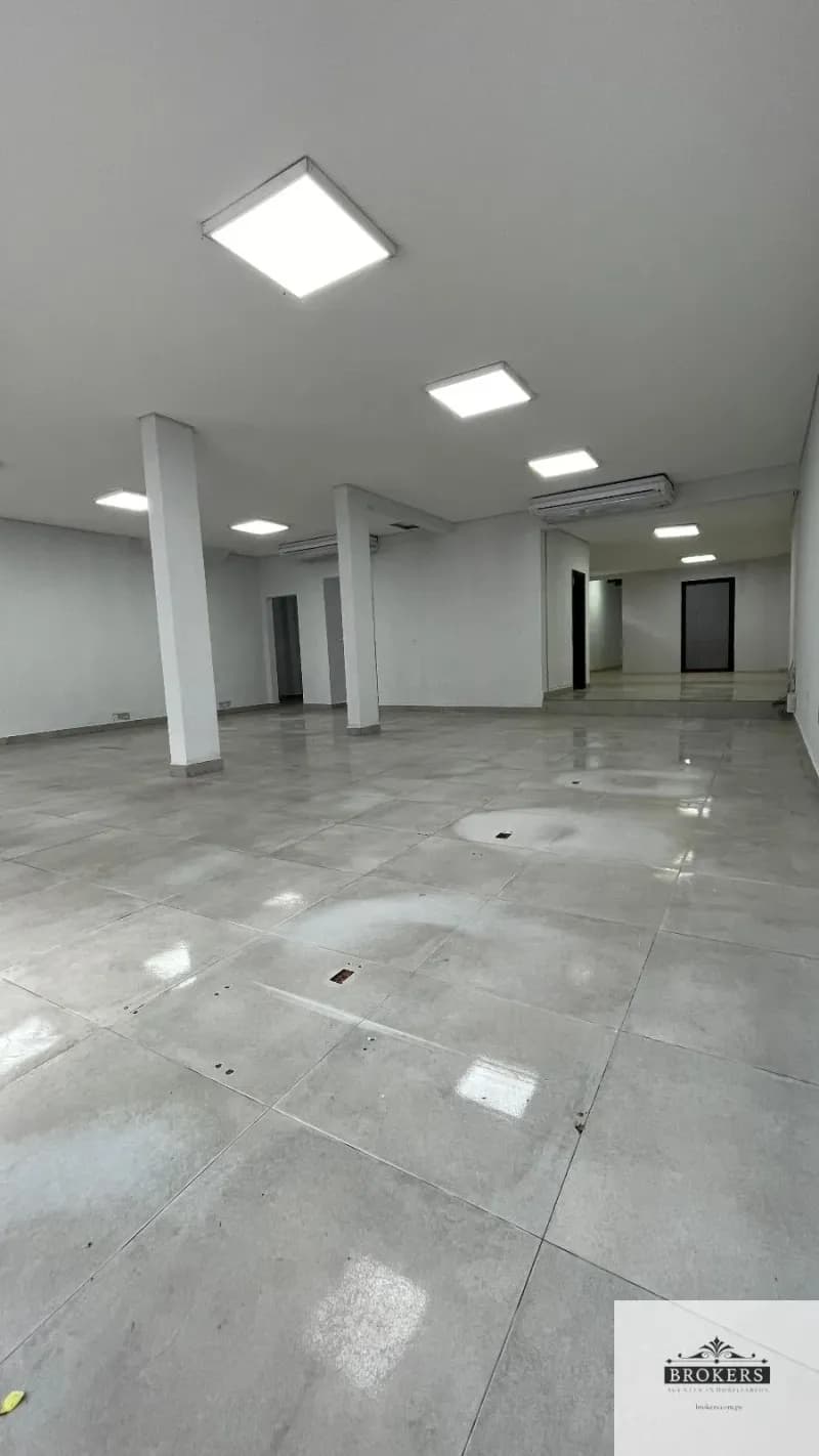 Loja de 550m² para Alugar em Lambaré - Image 4