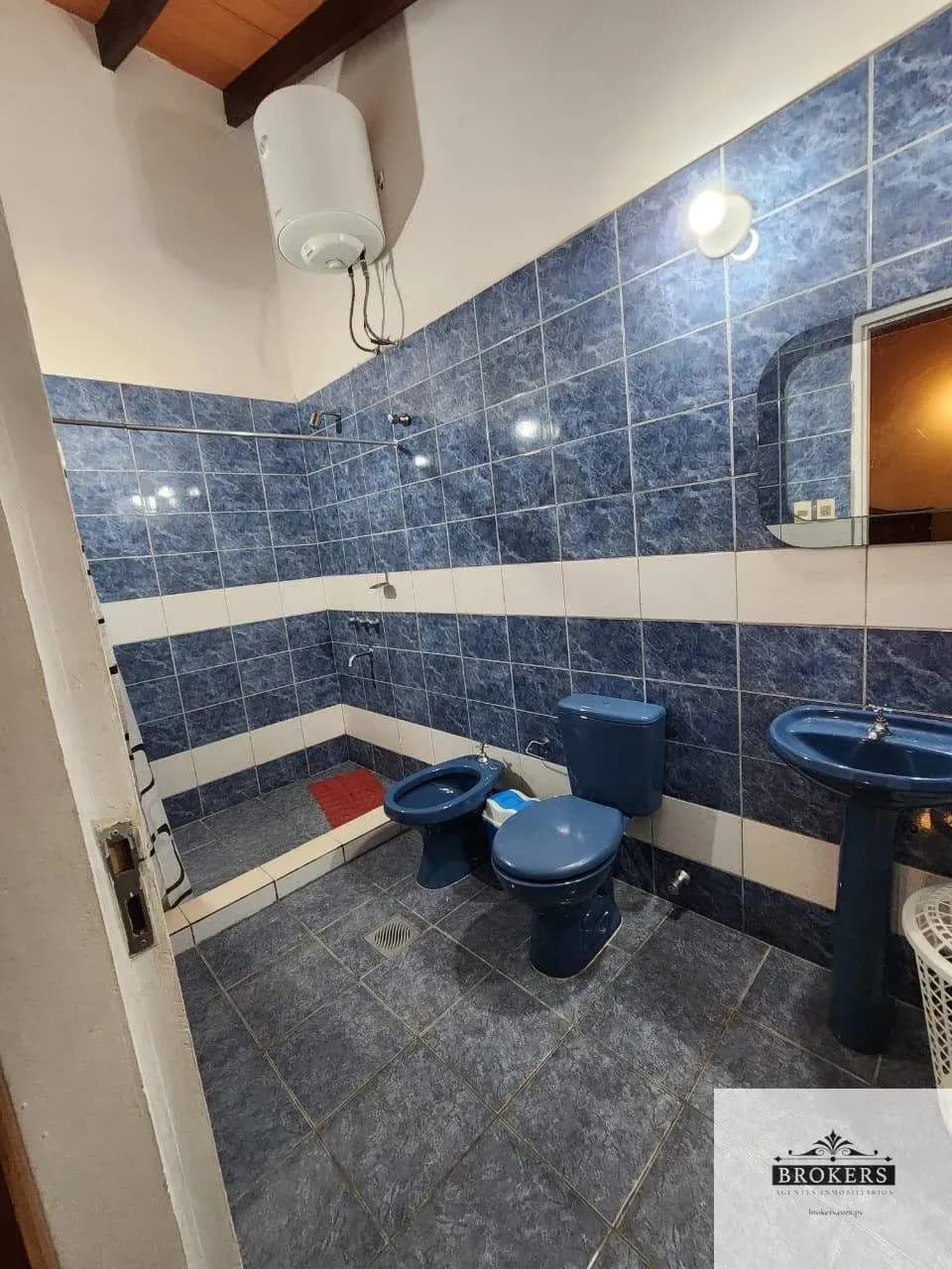 Casa de 5 dormitorios en Venta en San Bernardino - Image 16
