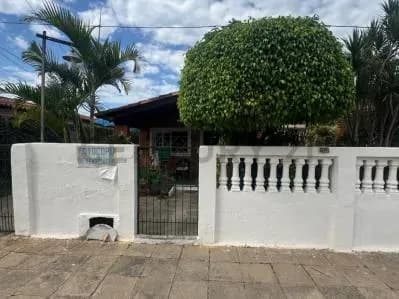 4-Bedroom House for Sale in San Luis, Mariano Roque Alonso - Image 2