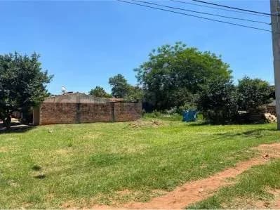 Terreno de 360m² à Venda em Areguá - Image 2