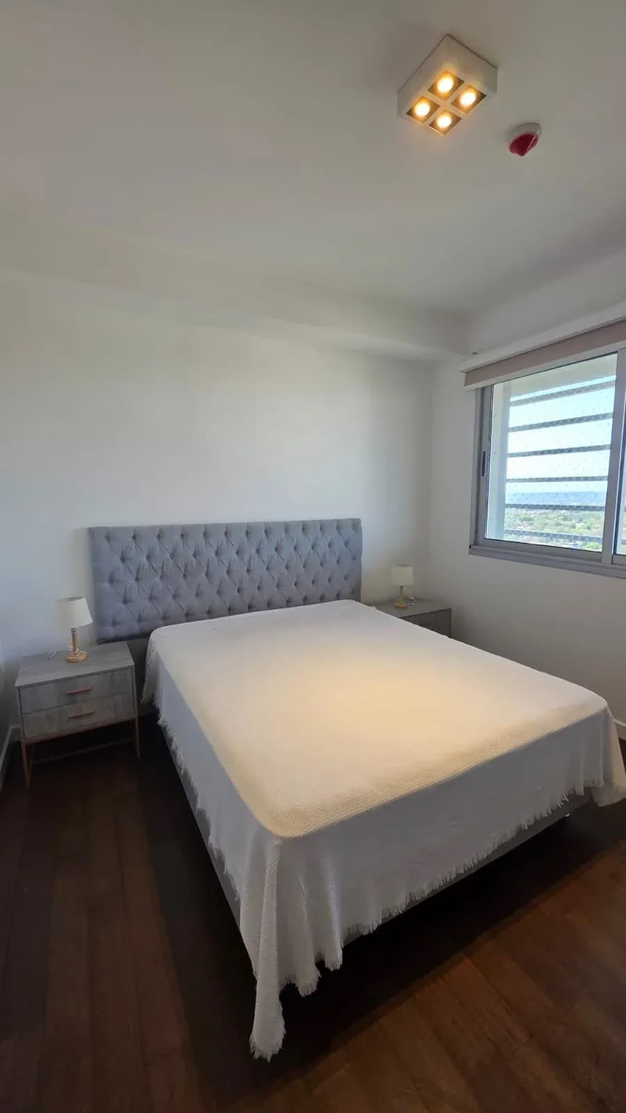Departamento de 4 dormitorios, 331m², en Alquiler en Mburucuyá, Asunción - Image 9