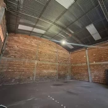 Warehouse of 144m² for Rent in Santa María, San Lorenzo - Image 5