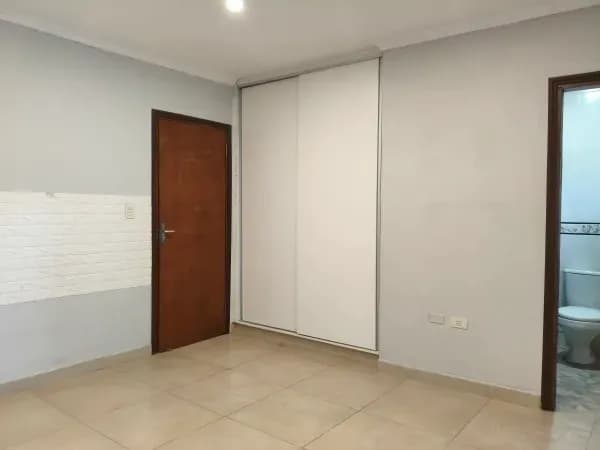 Casa de 3 dormitorios en Venta en Ciudad Nueva, Asunción - Image 8
