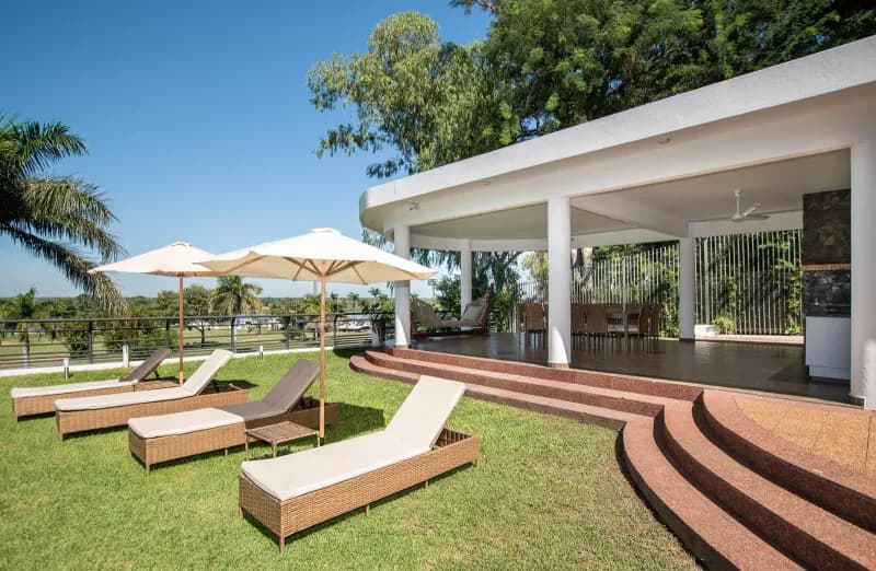 Retail Space of 2,627m² for Sale in Parques del Yatch, Lambaré - Image 5