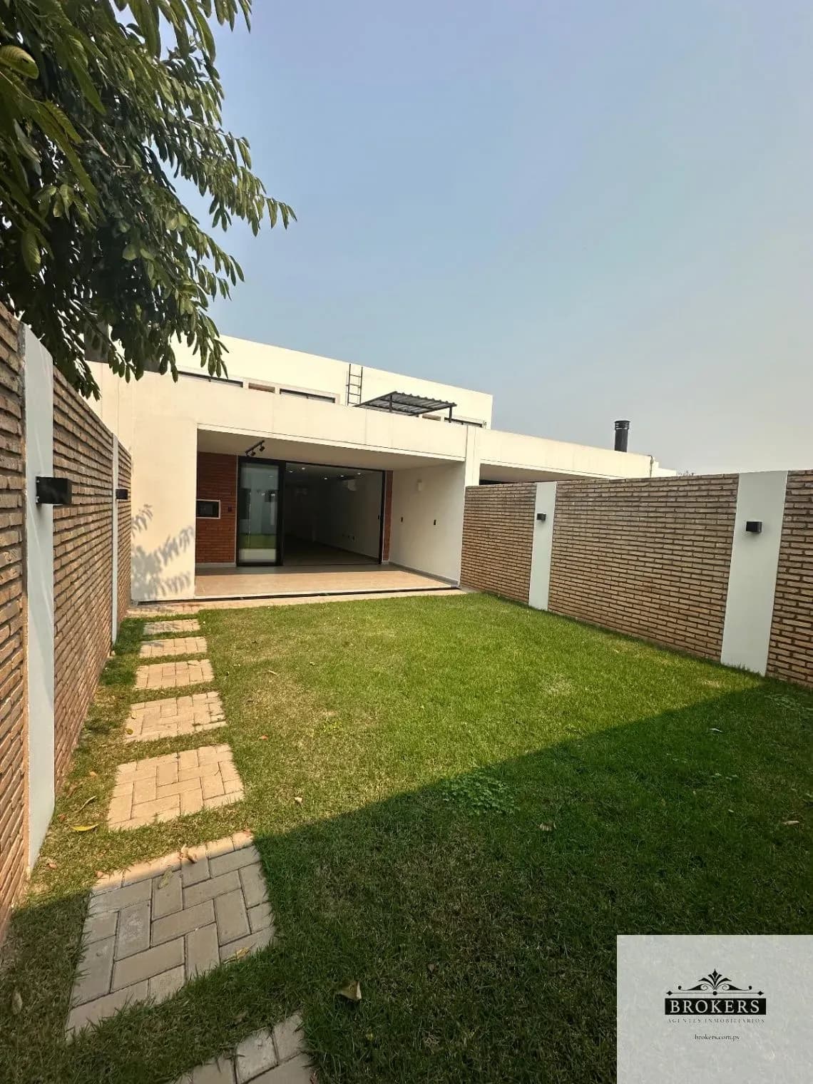 Casa de 3 quartos à Venda em Loma Merlo, Luque - Image 9