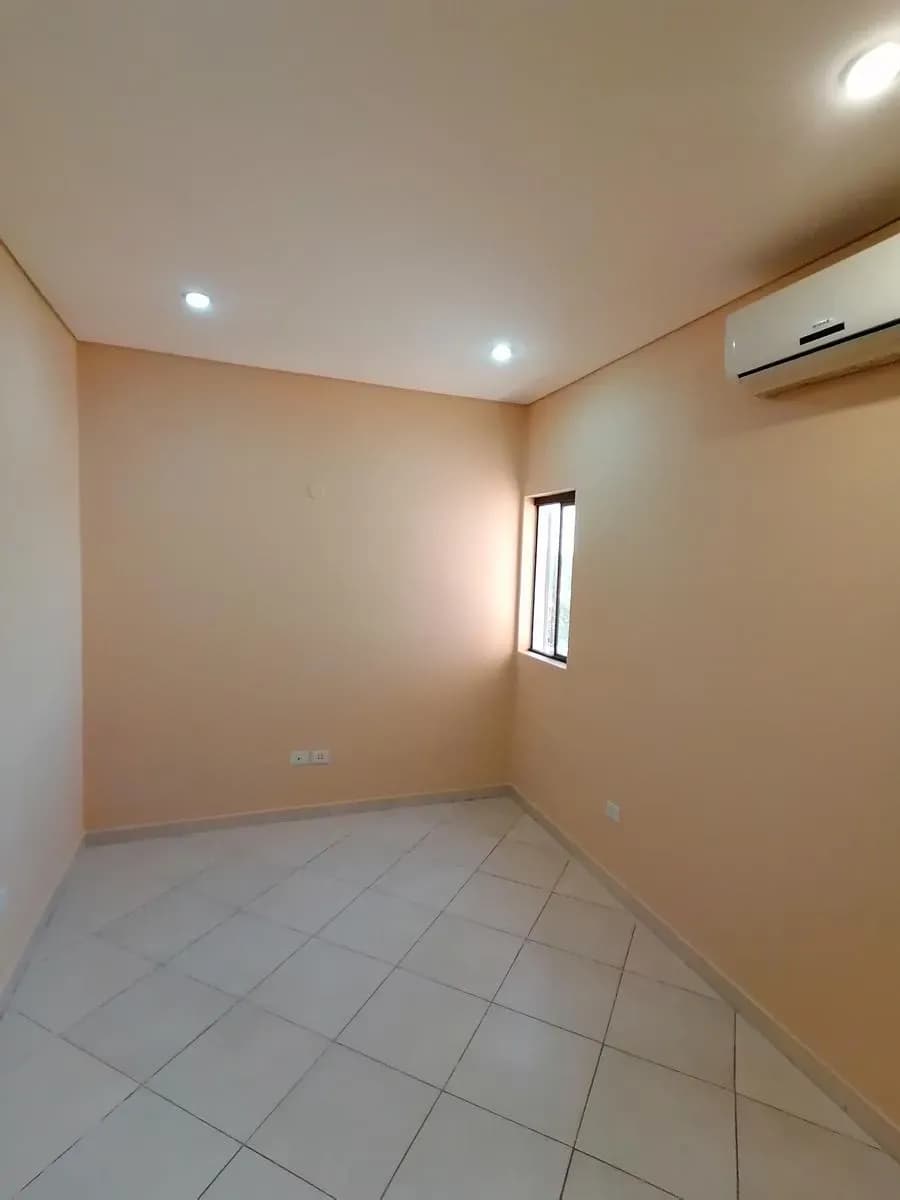 Casa de 4 dormitorios en Venta en Valle Apu´a II, Lambaré - Image 10