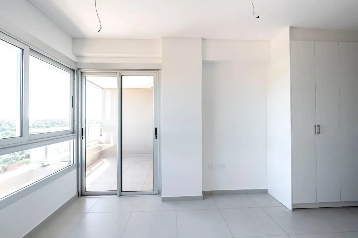 Apartment for sale with garage in Mcal. Estigarribia - Image 10