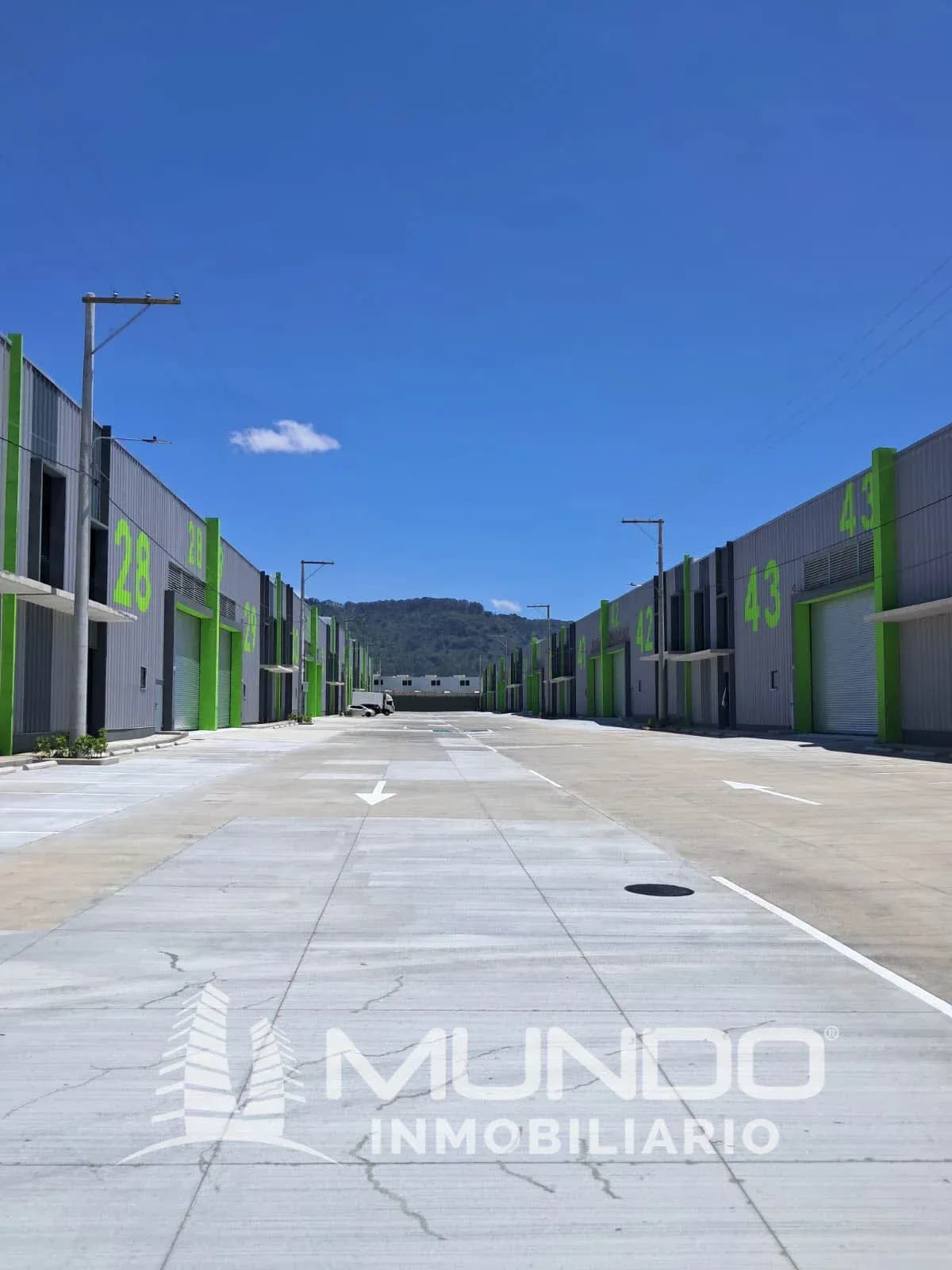 Monoambiente en Parque Industrial GAMMA, 850m², en Alquiler en Amatitlán - Image 8