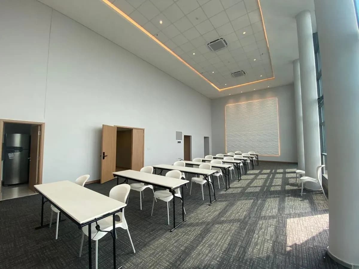 Office of 50m² for Sale in Salvador del Mundo, Asunción - Image 15