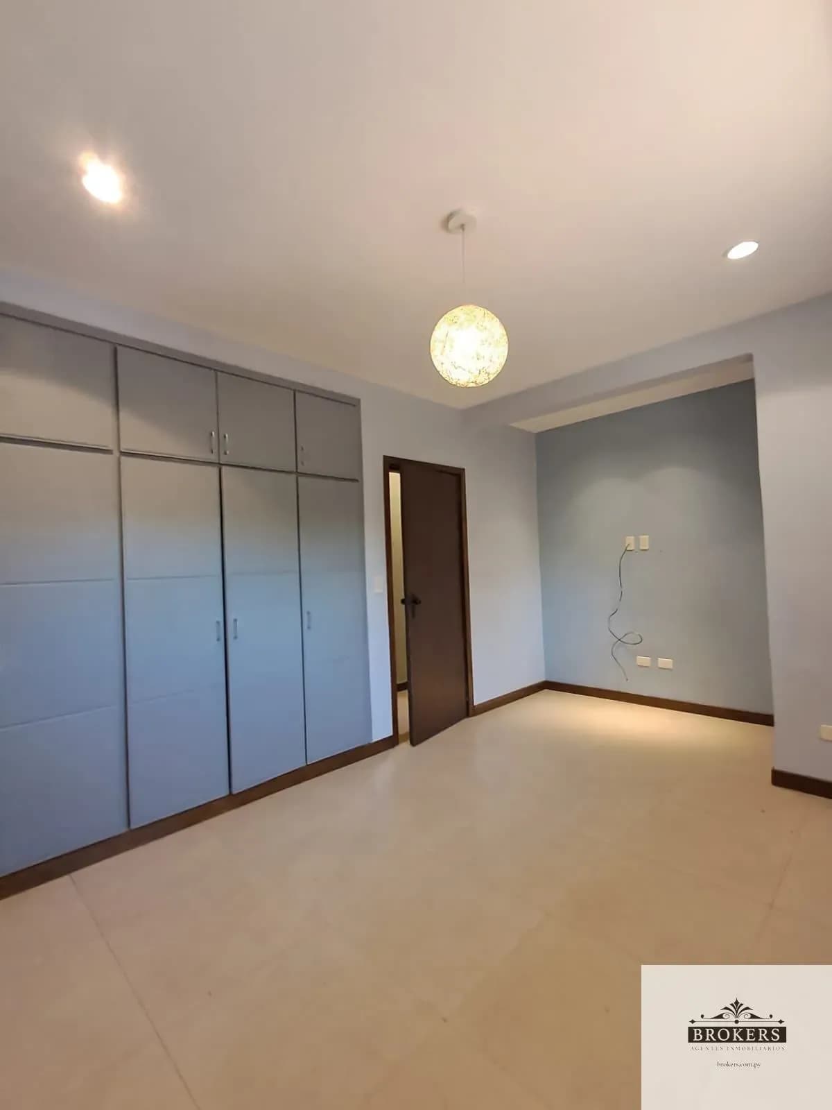 3-Bedroom House for Sale in Zárate Isla, Luque - Image 14