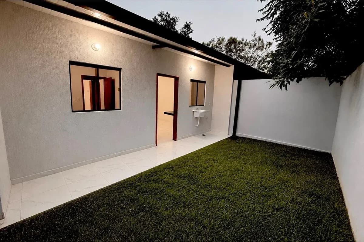 2-Bedroom House, 4m², for Sale in Marín Ka´aguy, Luque - Image 2