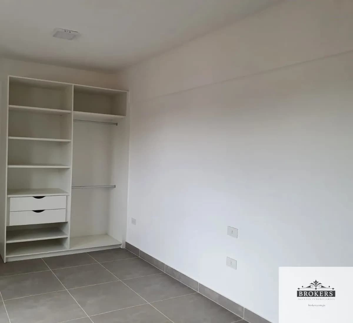 1 Bedroom Apartment for Rent in San Blas, Mariano Roque Alonso - Image 9