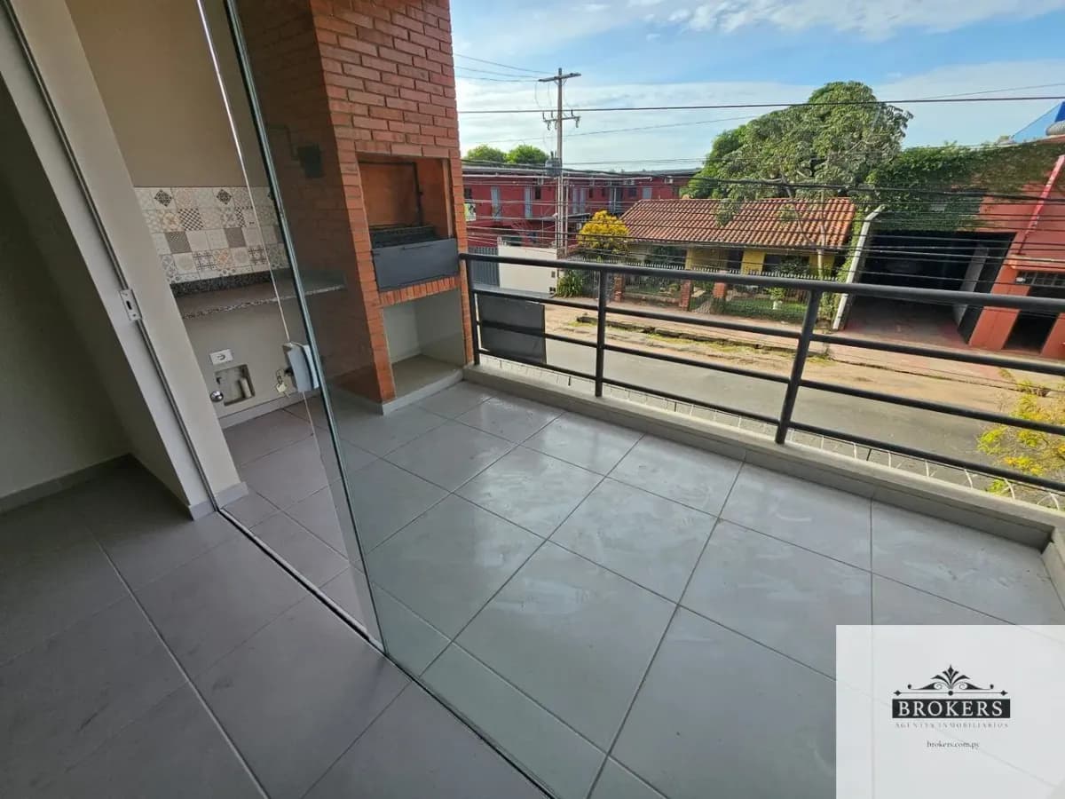 Departamento de 2 dormitorios en Venta en San Jorge, Mariano Roque Alonso - Image 2