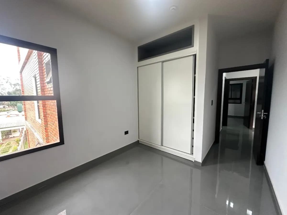 2-Bedroom Apartment for Sale in San Isidro, San Lorenzo - Image 10